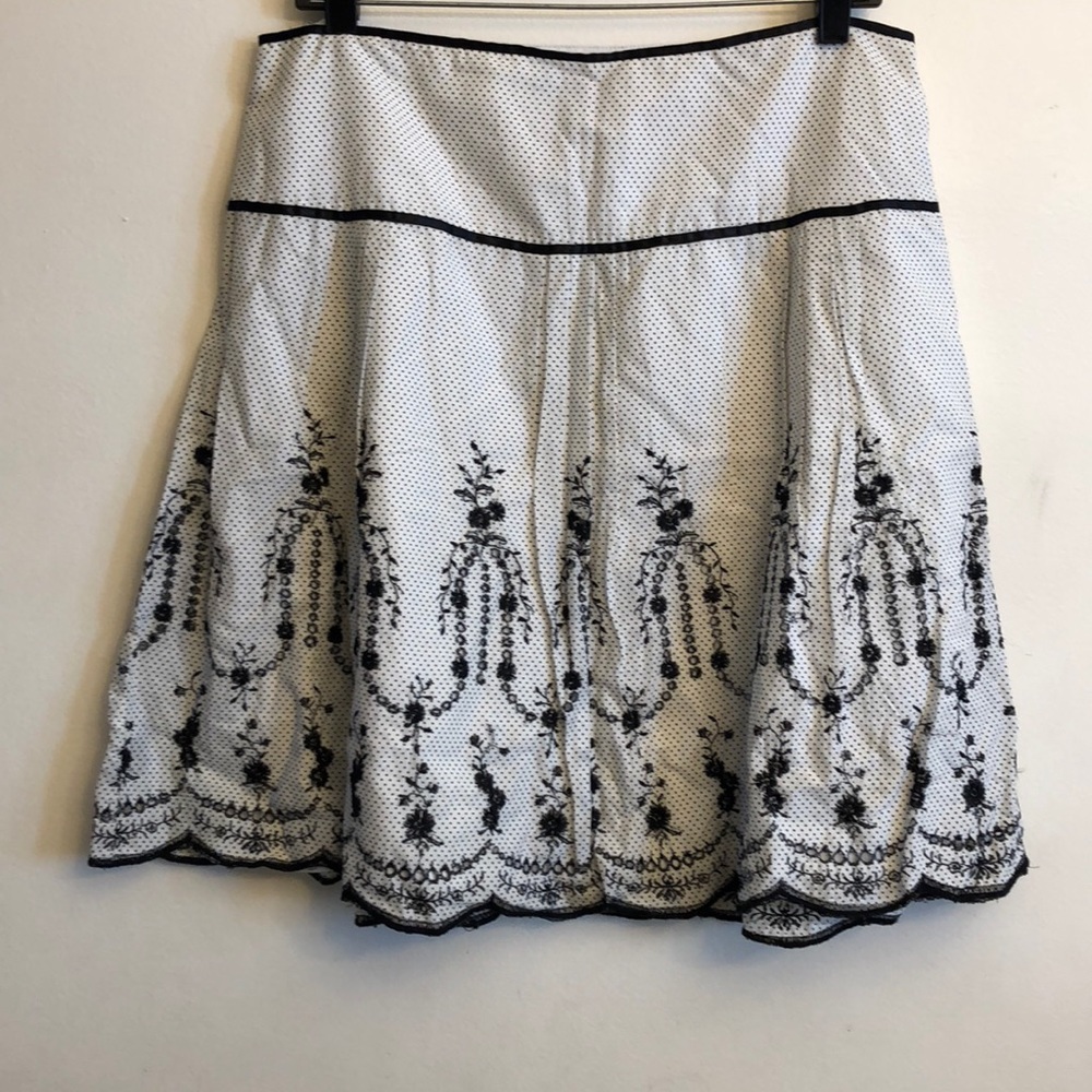 Women’s skirt size 10